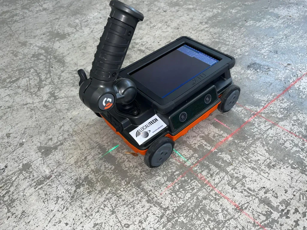 Radar béton utilisé pour la détection d'armatures dans une dalle béton